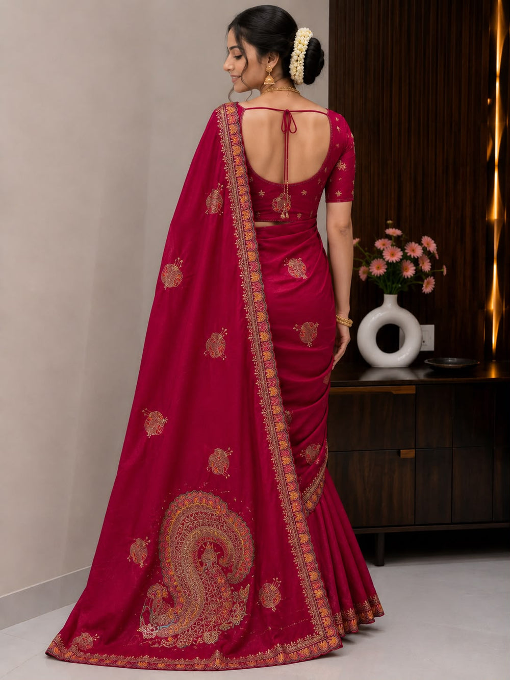 Women Traditional Embroidered Fancy Saree with Paisley Pallu & Designer Border - Rani Pink